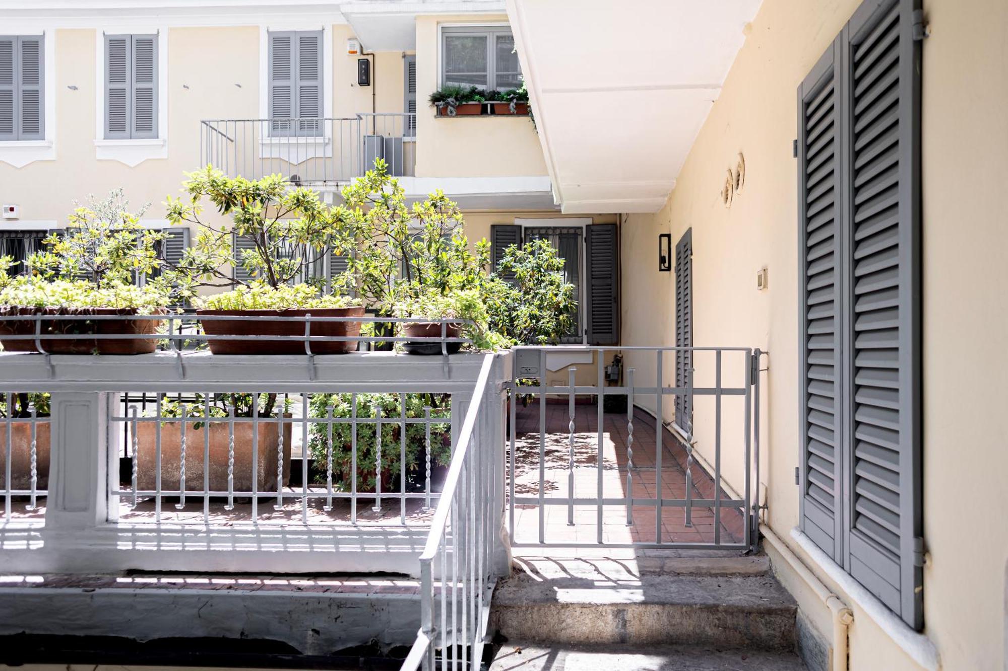 Elegante Bilocale In Montenapoleone - Brera Milano Exteriör bild